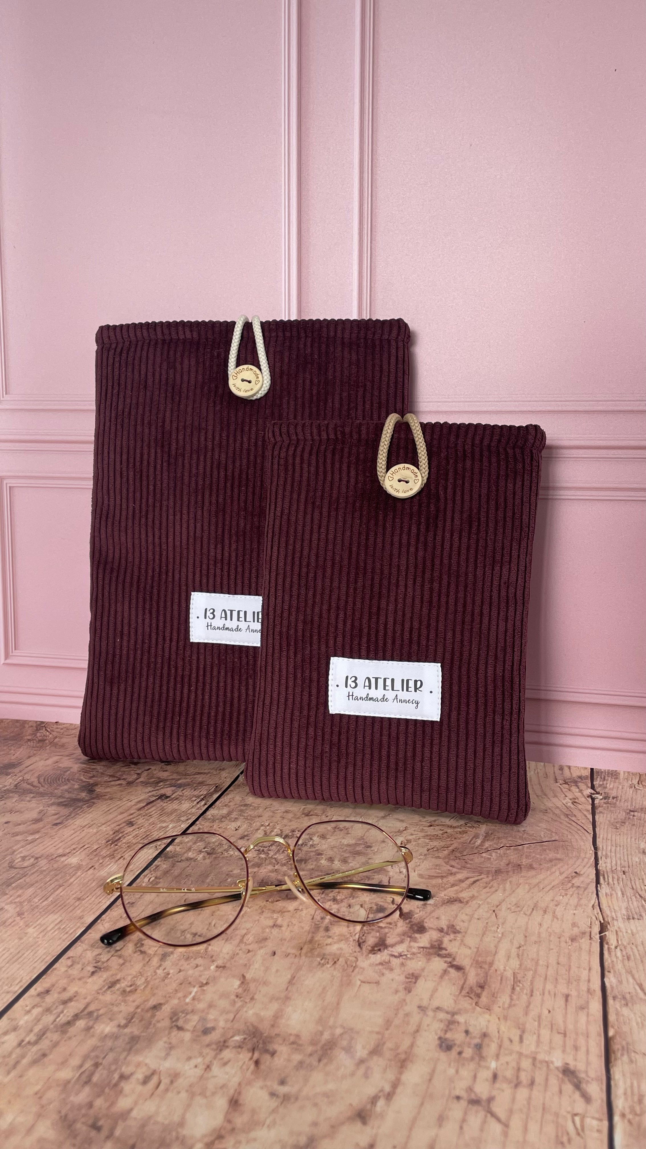 Pochette à livre broché prune
