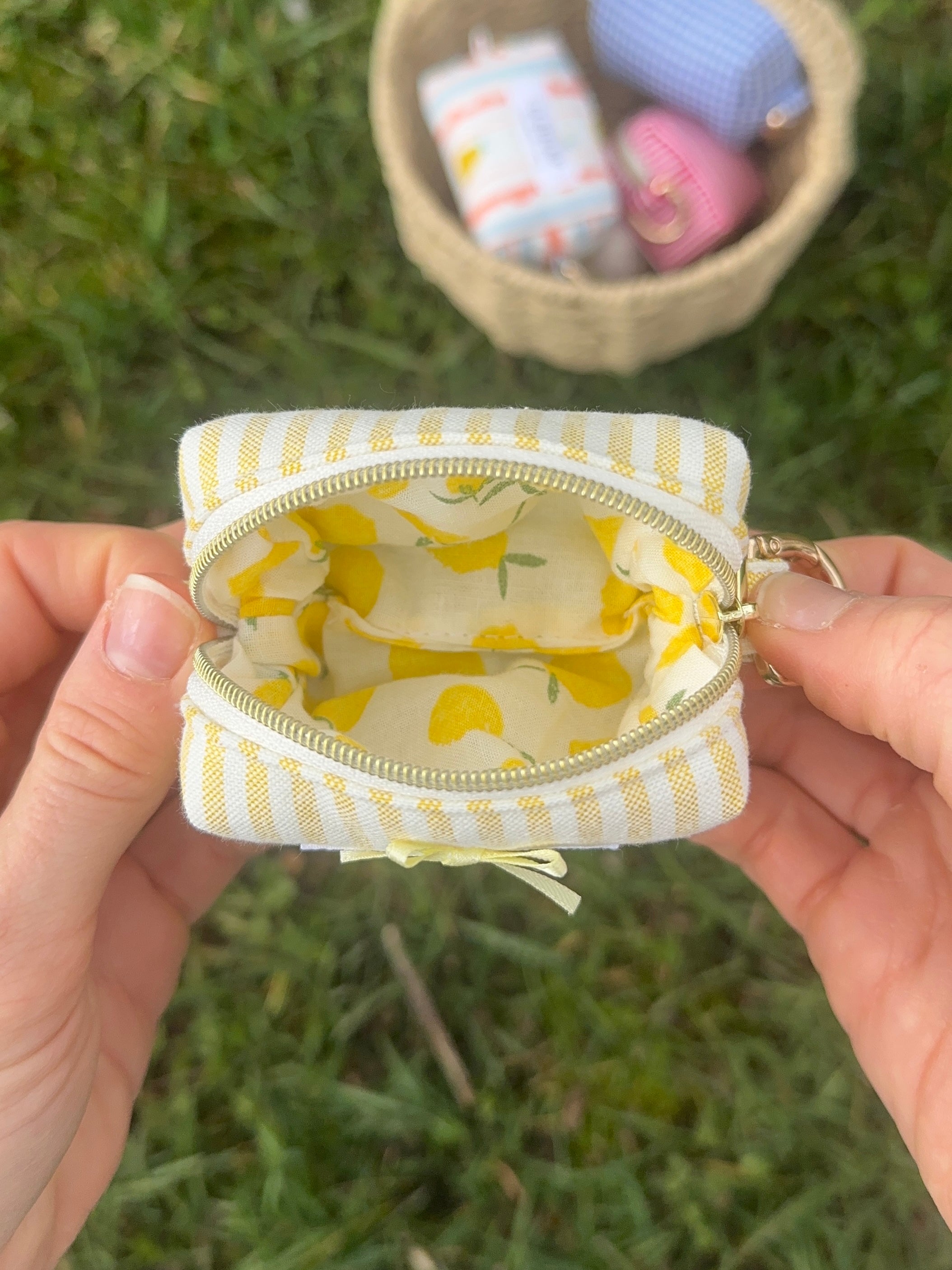 Mini trousse écouteurs rayure jaune