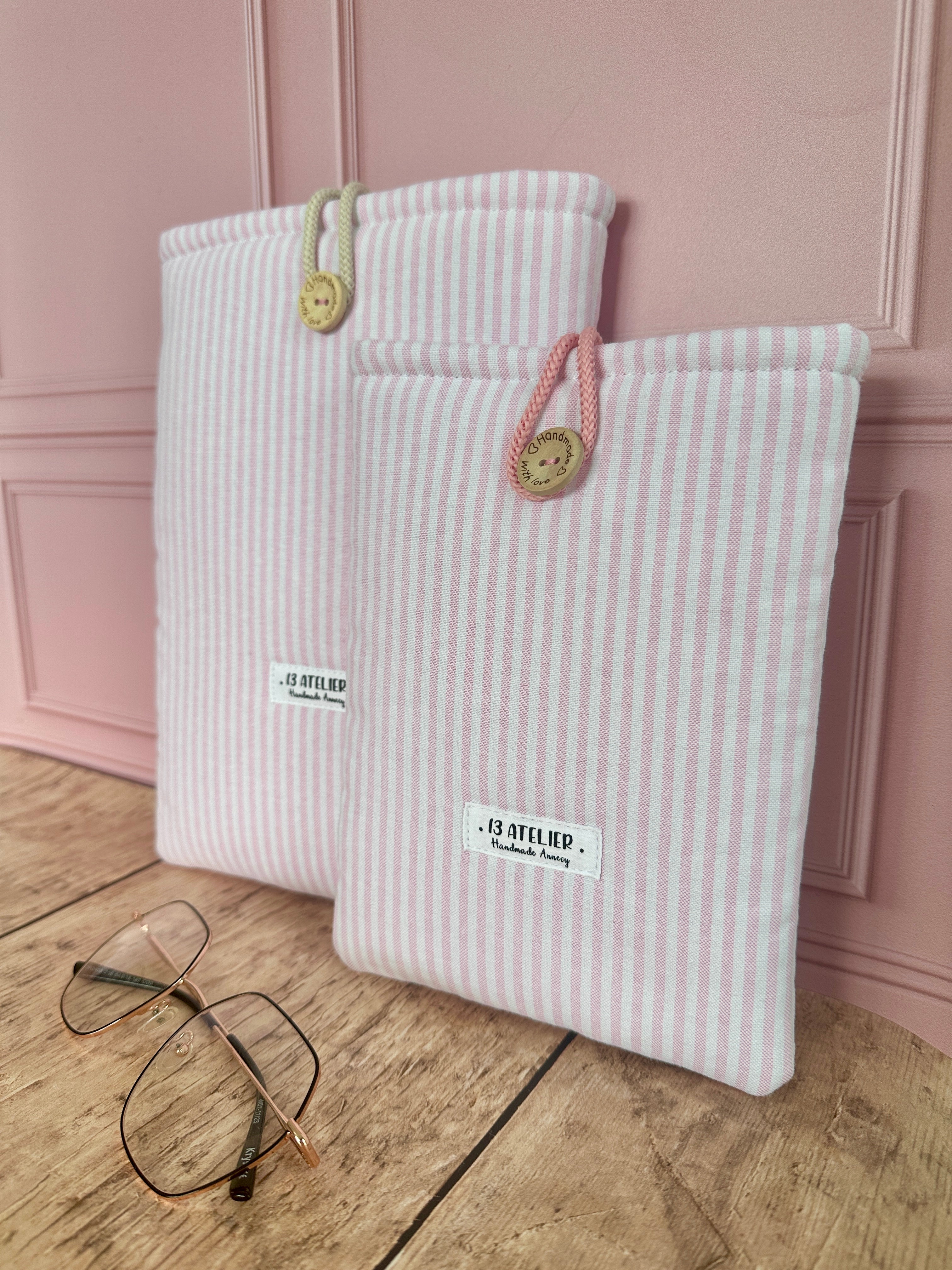 Pochette à livre rayure rose