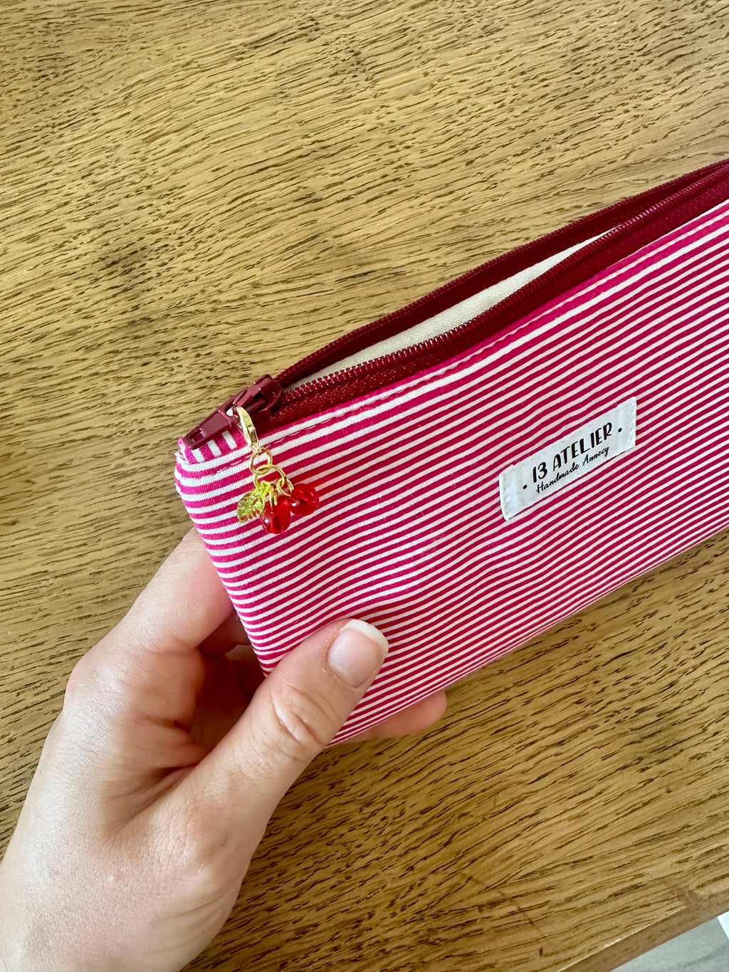 Mini pochette rayures rouges