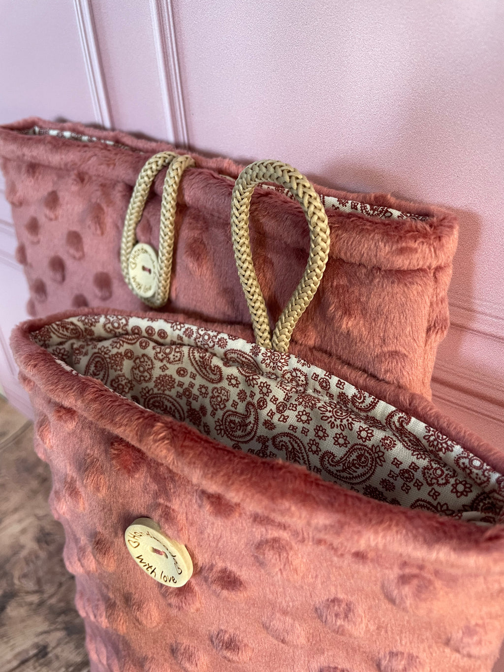 Pochette à livre doudou rose