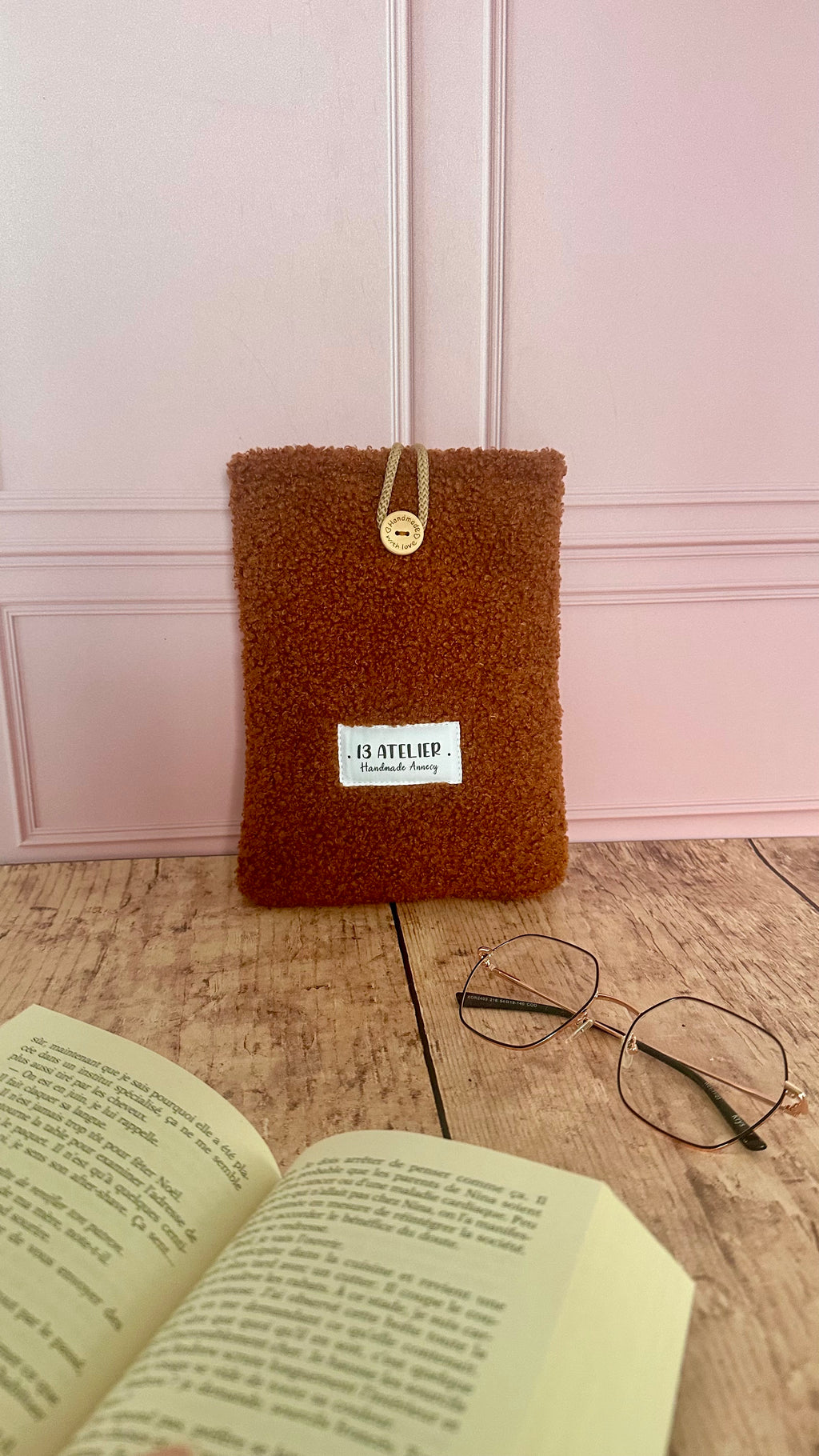 Pochette à livre bouclette marron