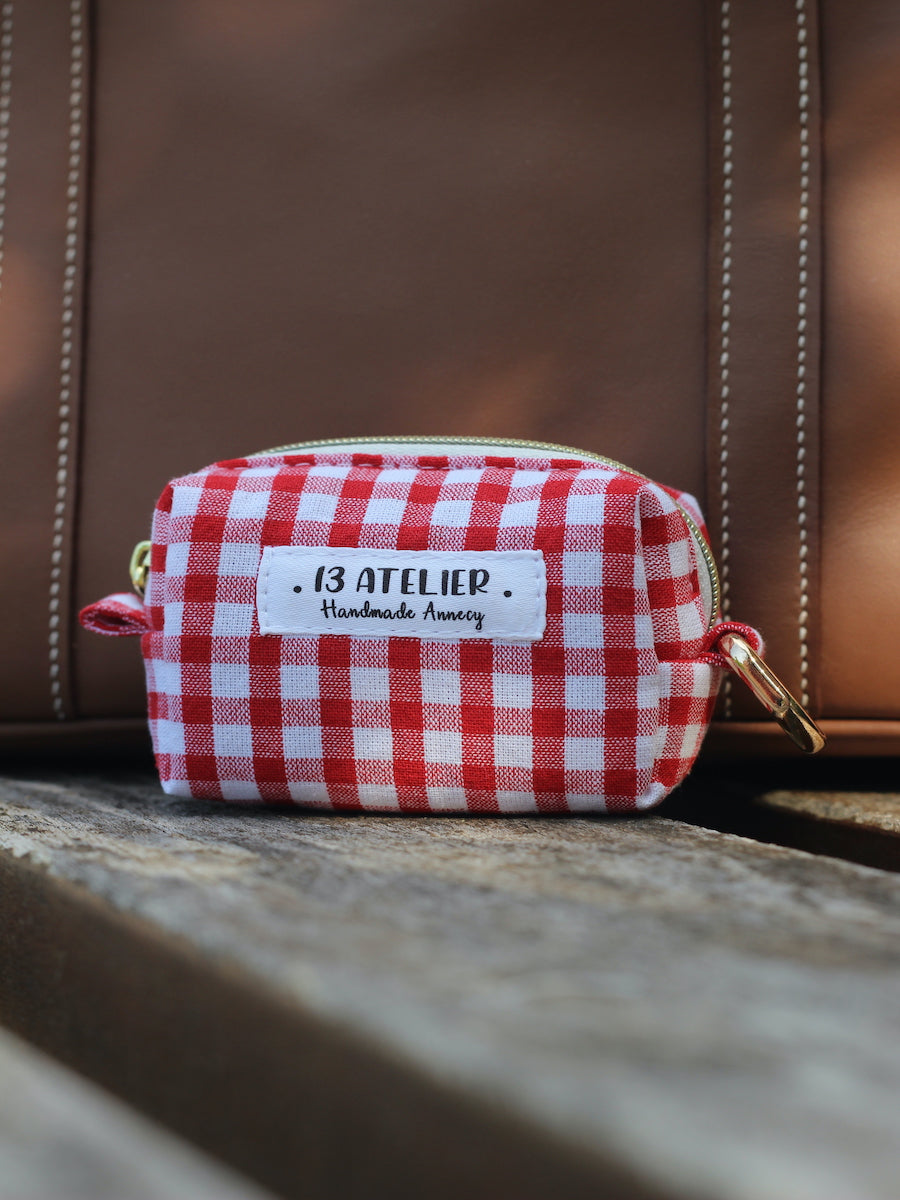 Mini trousse écouteurs vichy rouge