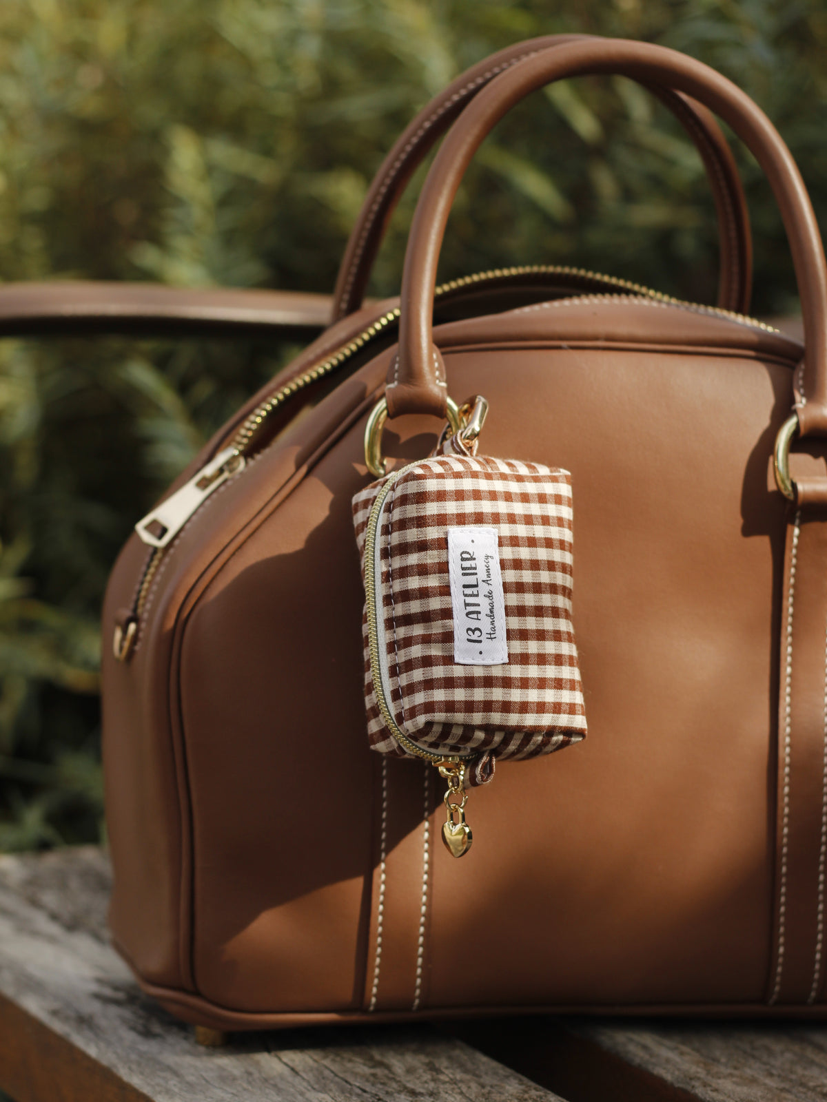 Mini trousse écouteurs vichy marron