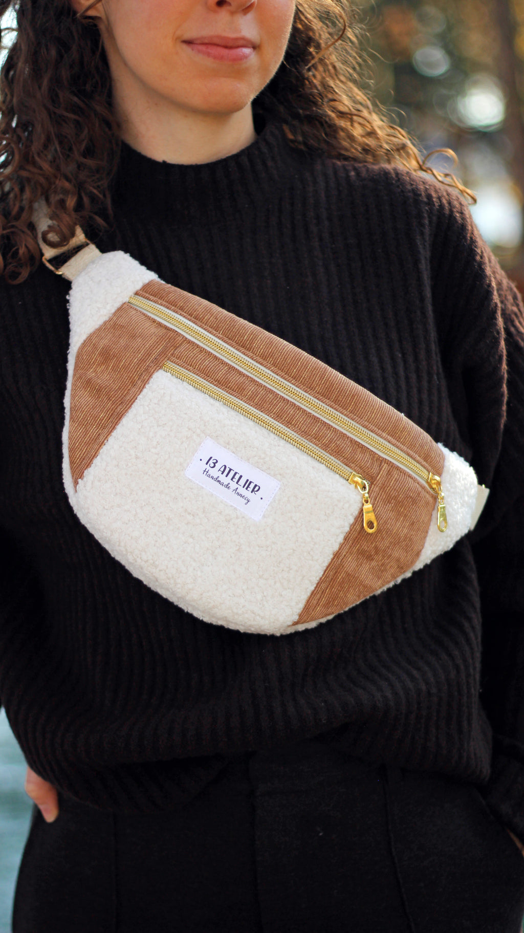 Sac banane bi matière bouclette