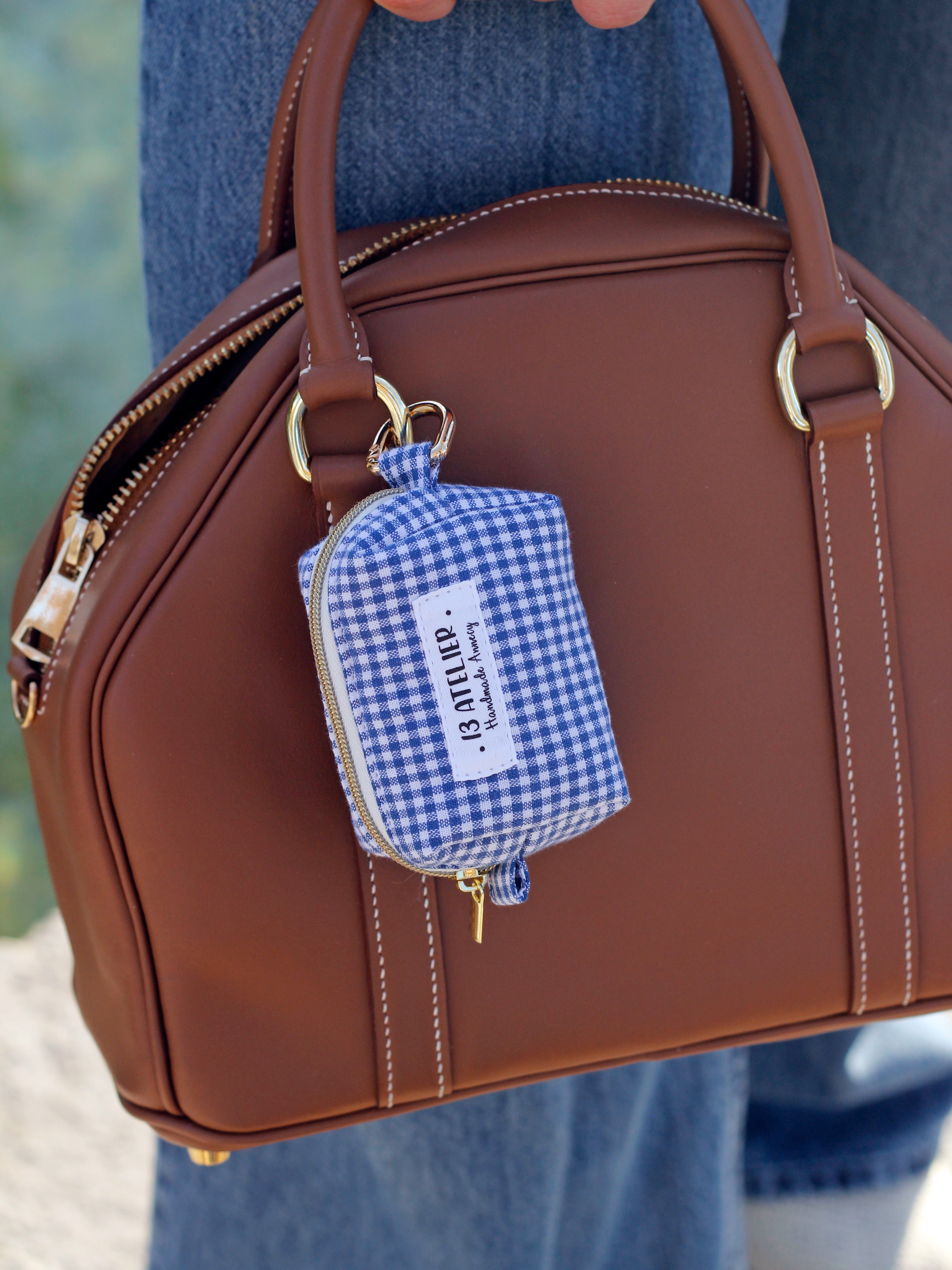 Mini trousse écouteurs vichy bleu